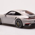 Porsche 911 992 Turbo S Crayon Siv GT Spirit 1:18 - image 5 of 6
