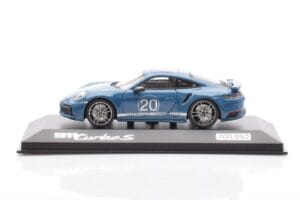 Porsche 911 992 Turbo S Oslo Modra Minichamps 1:43