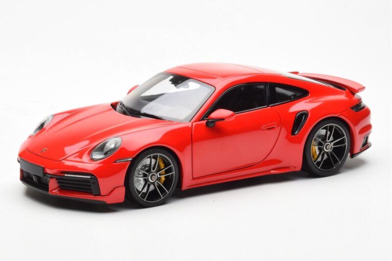 Porsche 911 992 Turbo S Sport Design Rdeč Minichamps 1:18