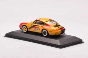 Porsche 911 993 Cup #1 IAA Presentation Porsche Supercup 1993 Minichamps 1:43 430946300 Kovina – slika 3 od 4