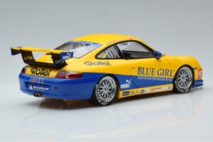 Porsche 911 996 GT3 Cup #88 Macau Winner 2005 AUTOart 1:18 80574 Kovina – slika 3 od 7