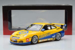 Porsche 911 996 GT3 Cup #88 Macau Winner 2005 AUTOart 1:18 80574 Kovina – slika 7 od 7