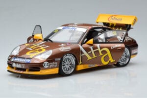Porsche 911 996 GT3 Cup M. Marsh Carrera Cup Asia Winner 2004 AUTOart 1:18 80489 Kovina – slika 2 od 7