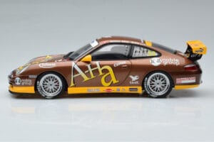Porsche 911 996 GT3 Cup M. Marsh Carrera Cup Asia Winner 2004 AUTOart 1:18 80489 Kovina – slika 4 od 7
