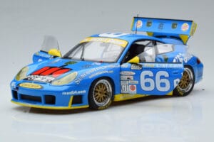 Porsche 911 996 GT3 R #6 24 Hours of Daytona GT Class Winner 2002 AUTOart 1:18 80273 Kovina – slika 2 od 7