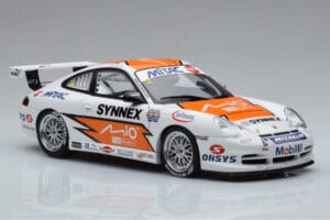 Porsche 911 996 GT3 R #1 C. Kwan Carrera Cup Asia 2004 AUTOart 1:18 80487 Kovina – slika 5 od 7