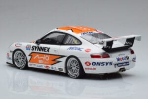 Porsche 911 996 GT3 R #1 C. Kwan Carrera Cup Asia 2004 AUTOart 1:18 80487 Kovina – slika 6 od 7