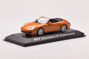 Porsche 911 997 Carrera 4 Kabriolet Oranžen Metalik Minichamps 1:43 WAP02001618 Kovina – slika 2 od 4