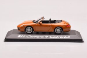 Porsche 911 997 Carrera 4 Kabriolet Oranžen Metalik Minichamps 1:43