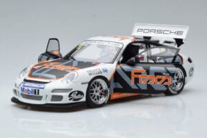Porsche 911 997 GT3 Cup #33 M. Marsh Carrera Cup Asia 2006 AUTOart 1:18 80782 Kovina – slika 2 od 7