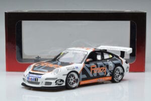 Porsche 911 997 GT3 Cup #33 M. Marsh Carrera Cup Asia 2006 AUTOart 1:18 80782 Kovina – slika 7 od 7