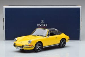 Porsche 911 E Targa Norev 1:18 187643 Kovina – slika 7 od 7
