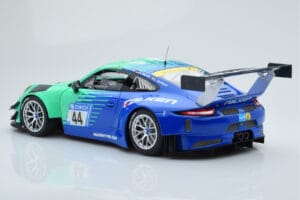 Porsche 911 GT3 R Falken Motorsports #44 M. Ragginger / J. Bergmeister / M. Werner / L. Vanthoor 24 Hours of Nurburgring 2017 – slika 5 od 6