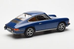 Porsche 911 S 901 Modra Norev 1:18 187647 Kovina – slika 2 od 6