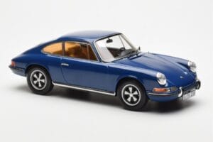 Porsche 911 S 901 Modra Norev 1:18 187647 Kovina – slika 4 od 6