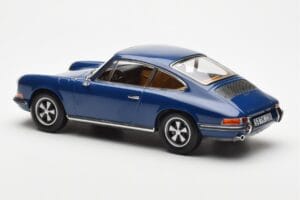 Porsche 911 S 901 Modra Norev 1:18 187647 Kovina – slika 5 od 6