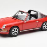 Porsche 911 Targa S Rdeč Schuco 1:18 - image 3 of 9
