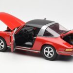 Porsche 911 Targa S Rdeč Schuco 1:18 - image 6 of 9