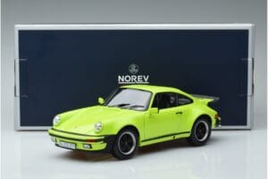 Porsche 911 930 Turbo 3.0 Svetlo Zelena Norev 1:18 187666 Kovina – slika 7 od 7