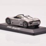 Porsche 918 Spyder Siva Metalik Minichamps 1:43 - image 3 of 4