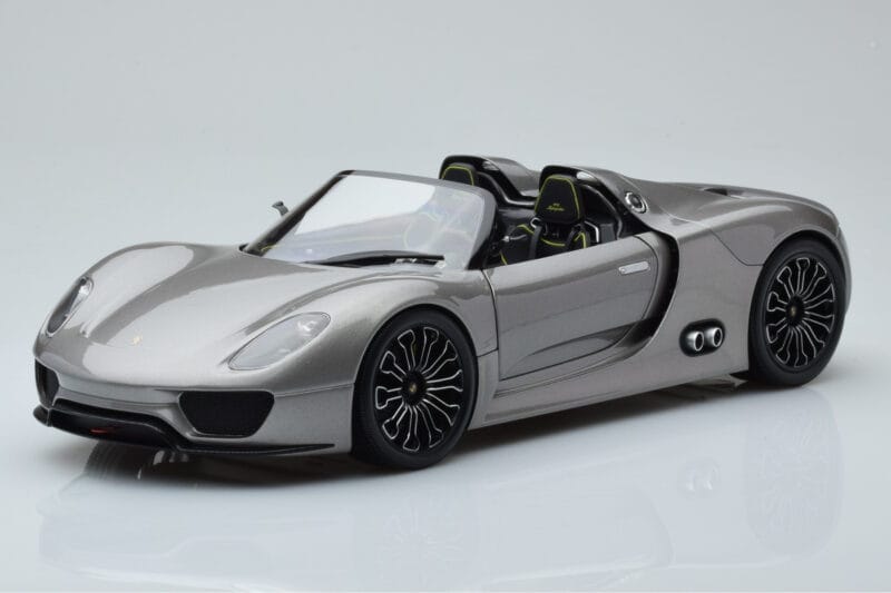 Porsche 918 Spyder Prototip Siva Metalik Minichamps 1:18