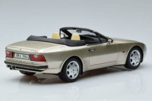Porsche 944 S2 Kabriolet GT Spirit 1:18 GT002CS Smola – slika 2 od 6