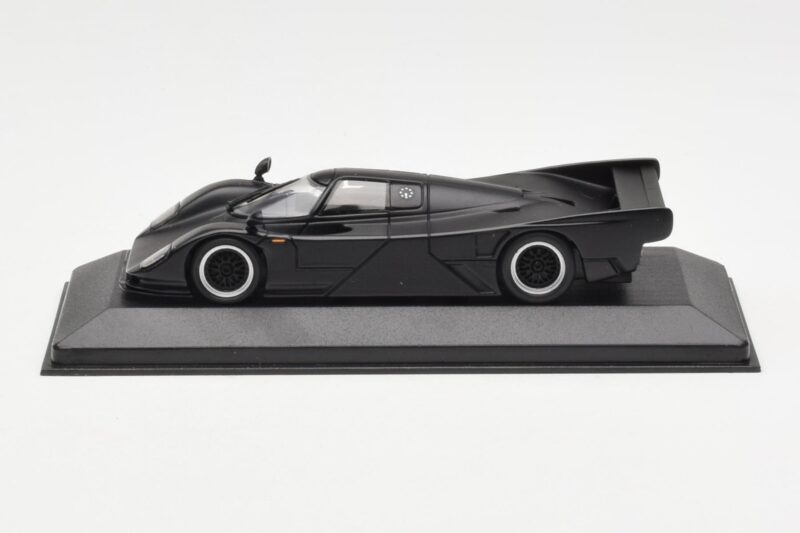 Porsche 962 Dauer Street Črna Mat Minichamps 1:43