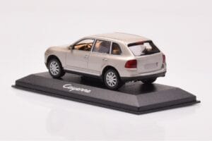 Porsche Cayenne 9PA Bež Minichamps 1:43 WAPC2000513 Kovina – slika 3 od 4