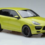 Porsche Cayenne GTS 92A Peridot Zelena GT Spirit 1:18 - image 4 of 6