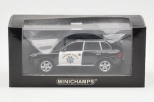 Porsche Cayenne 9PA Highway Patrol Minichamps 1:43 400066291 Kovina – slika 4 od 4