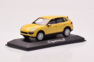 Porsche Cayenne 92A Peščeno Rumena Minichamps 1:43 WAP0200060B Kovina – slika 2 od 4