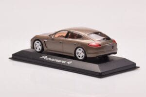 Porsche Panamera 970 4 Bež Metalik Minichamps 1:43 WAP02000319 Kovina – slika 3 od 4