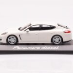 Porsche Panamera 970 Diesel Carrara Bela Minichamps 1:43