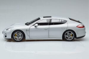 Porsche Panamera 970 Turbo Srebrna Norev 1:18 187609 Kovina – slika 4 od 7