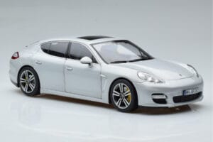 Porsche Panamera 970 Turbo Srebrna Norev 1:18 187609 Kovina – slika 5 od 7