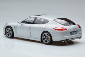 Porsche Panamera 970 Turbo Srebrna Norev 1:18 187609 Kovina – slika 6 od 7