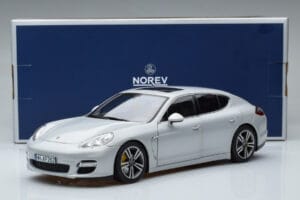 Porsche Panamera 970 Turbo Srebrna Norev 1:18 187609 Kovina – slika 7 od 7