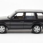 Range Rover P38 4.6 HSE Črna Metalik AUTOart 1:18 - image 4 of 9