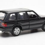 Range Rover P38 4.6 HSE Črna Metalik AUTOart 1:18 - image 6 of 9