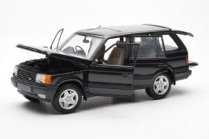 Range Rover P38 4.6 HSE Črna Metalik AUTOart 1:18 70017 Kovina – slika 9 od 9