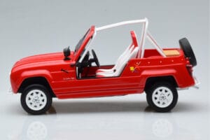 Renault 4L JP4 Rdeč Otto 1:18 OT998 Smola – slika 3 od 6