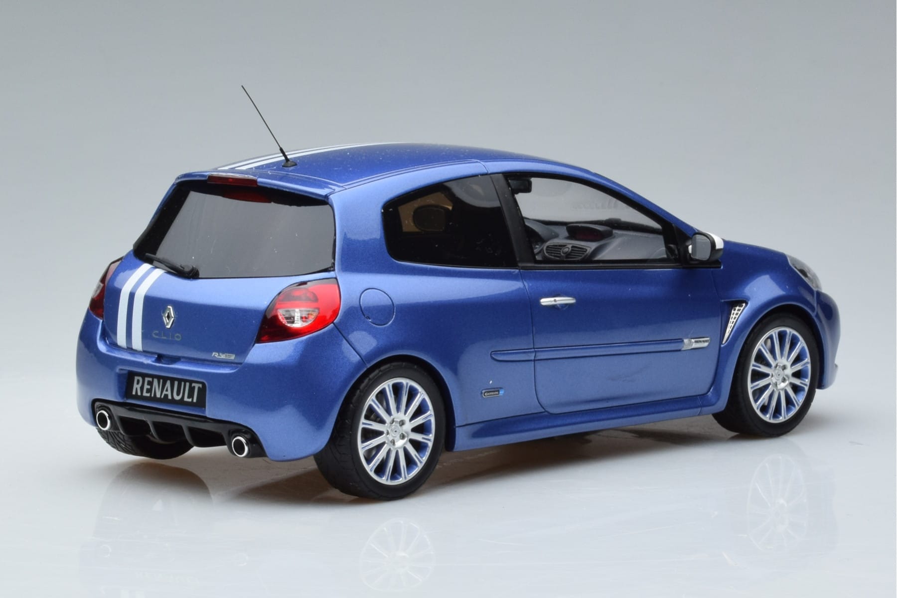 Renault Clio RS Mk3 Gordini Moder Otto 1:18 OT972 Smola – slika 2 od 6