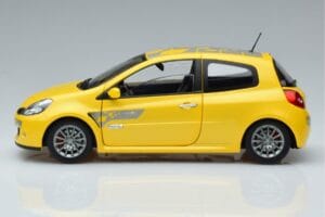 Renault Clio RS Mk3 F1 Team Norev 1:18 185236 Kovina – slika 4 od 7