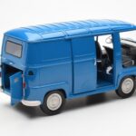 Renault Estafette Saviem Modra Norev 1:18 - image 2 of 11