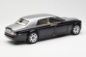 Rolls-Royce Phantom VII EWB Črn in Srebrn Kyosho 1:18 08841BKS Kovina – slika 3 od 8