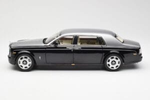 Rolls-Royce Phantom VII EWB Črn in Srebrn Kyosho 1:18 08841BKS Kovina – slika 4 od 8