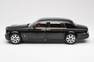 Rolls-Royce Phantom VII EWB Diamond Črn Kyosho 1:18 08841DBK2 Kovina – slika 4 od 8