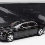Rolls-Royce Phantom VII EWB Diamond Črn Kyosho 1:18 - image 8 of 8
