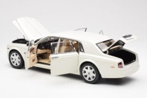 Rolls-Royce Phantom VII EWB English Bel Kyosho 1:18 08841EW2 Kovina – slika 5 od 8