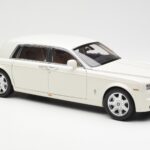 Rolls-Royce Phantom VII EWB English Bel Kyosho 1:18 - image 6 of 8